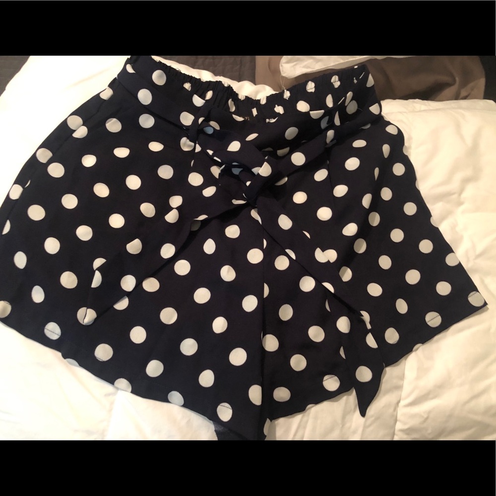 Polka dot blue flowy shorts